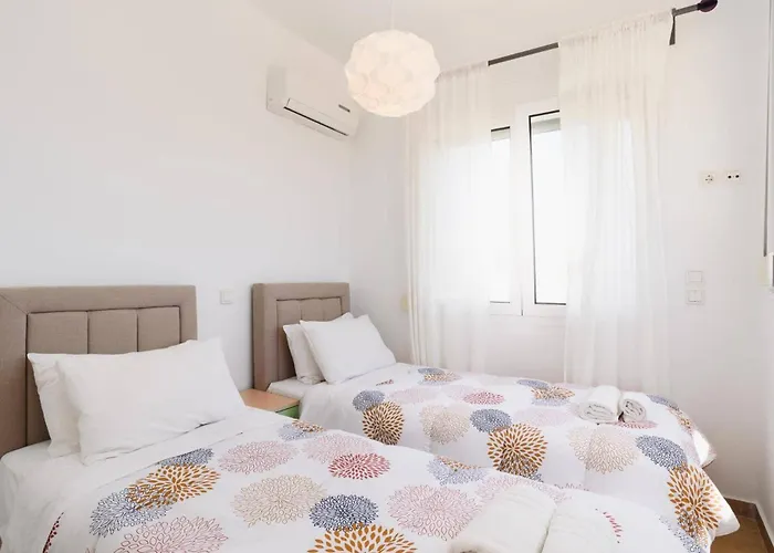 Sophie Villa Gennadi